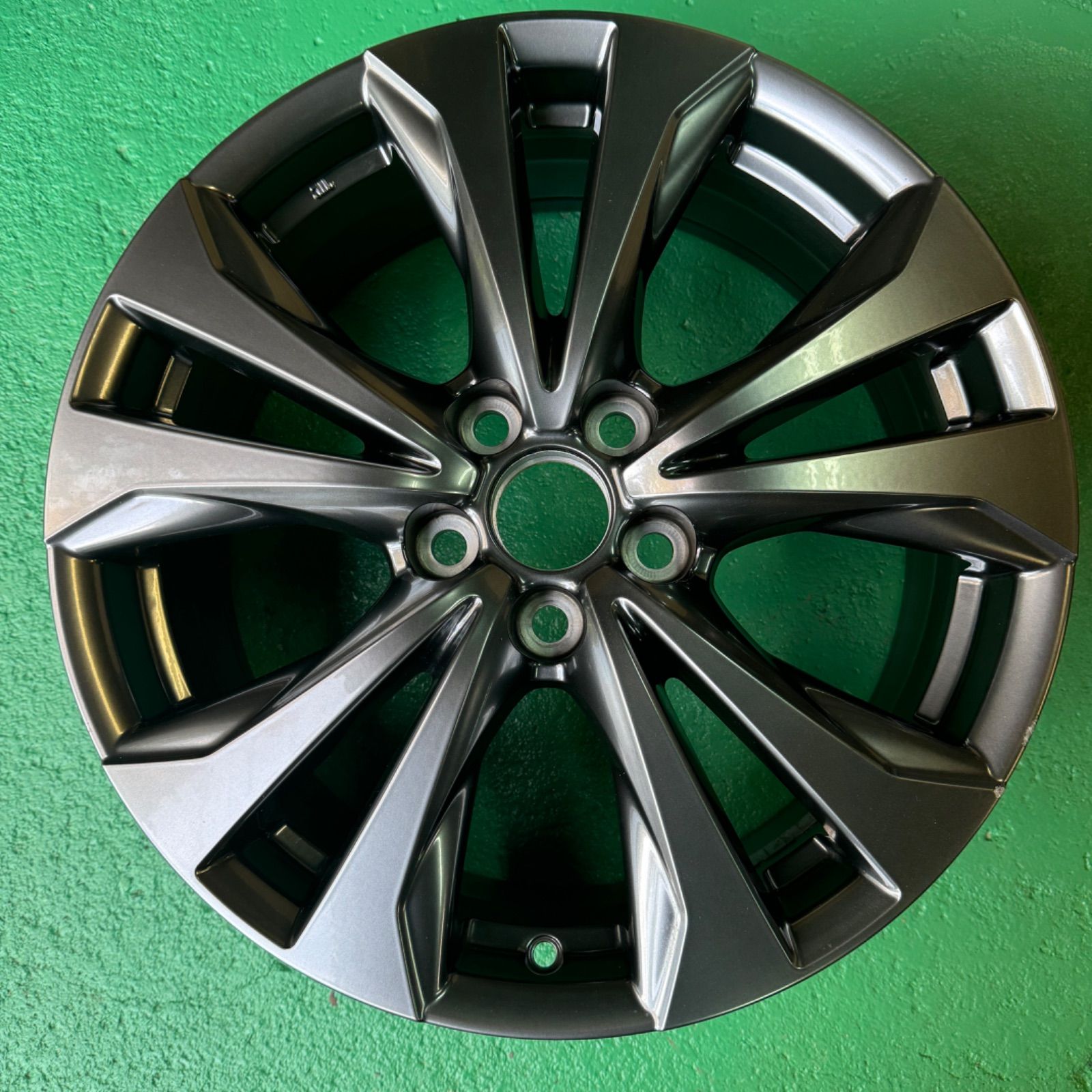 Lexus UX250h 18インチ純正ホイール Lexus UX200 UX250H 2020 2021 2022 18