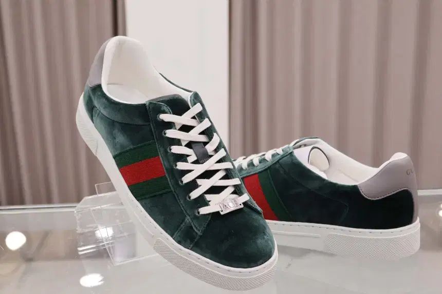 GUCCI グッチ エース スクエア ウェブグリーン ベロア スニーカーズ 757893 デパート製品