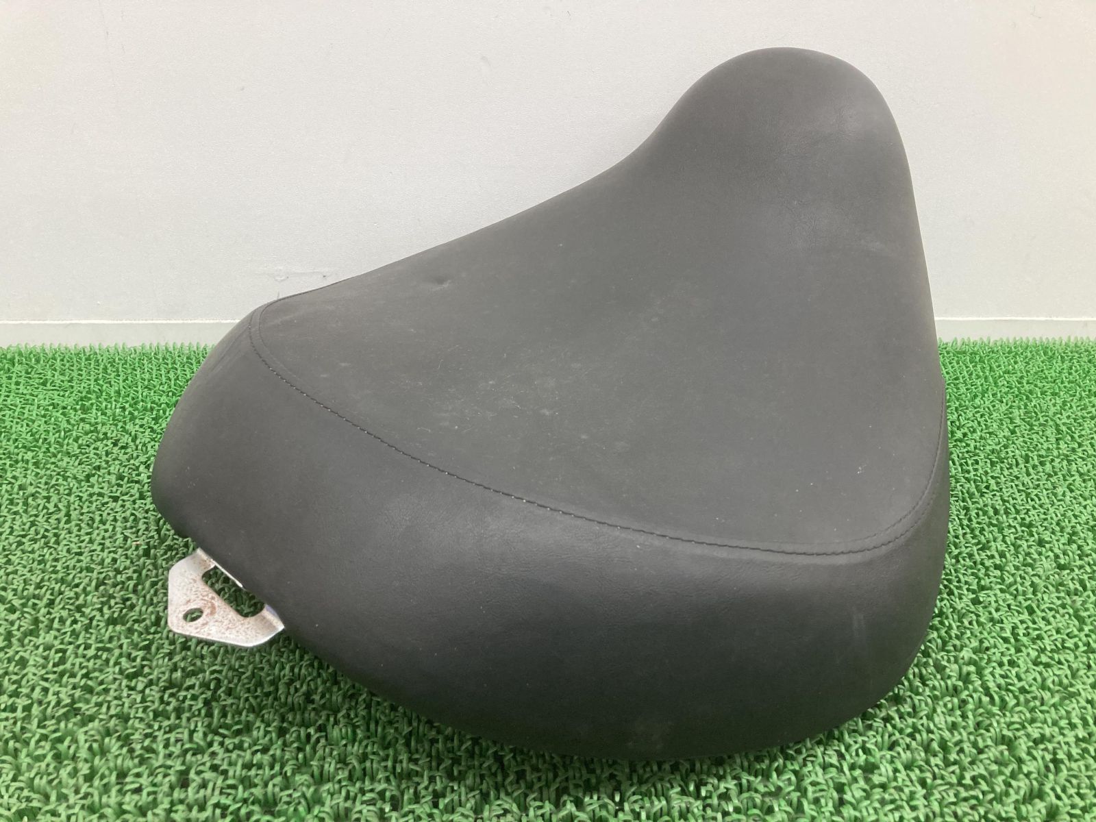 シャドウ400 フロントシート ホンダ 純正 中古 バイク 部品 NC34