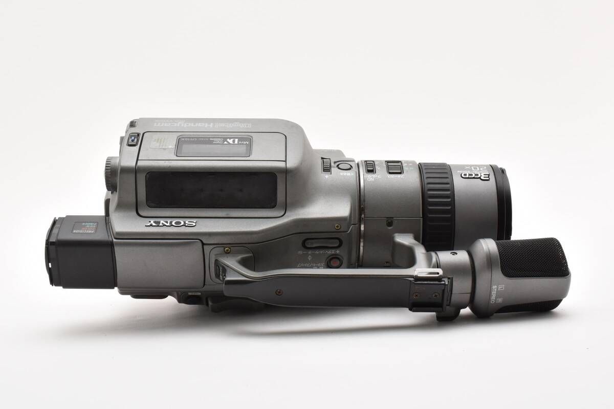 ビデオカメラ SONY VX1000 スケートボード文化を変えたビデオカメラ「Sony DCR-VX1000