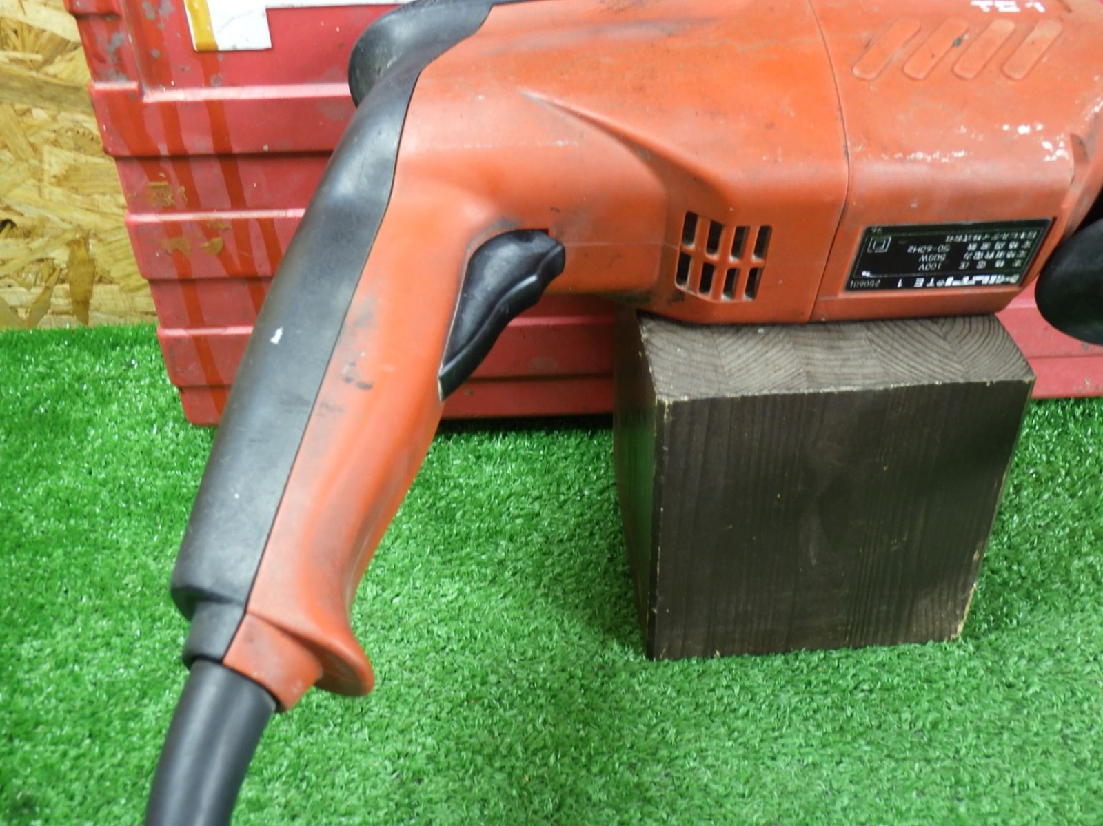 名*し 電動工具・エア工具 ビット付き！ 穴あけ作業に！ HILTI ハンマドリル