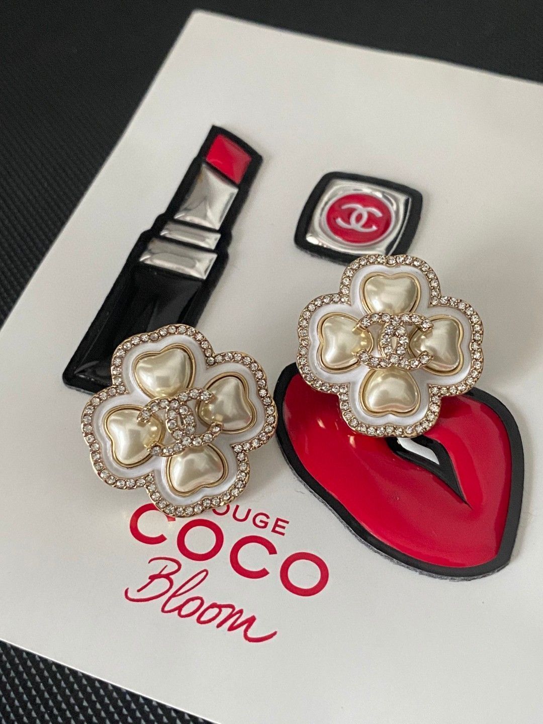CHANEL ダブルCロゴ ピアス （片耳） ◇CHANEL◇正規品 シルバー ダブルCロゴピアス 片耳用 CHANEL