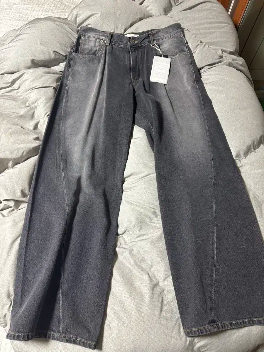 AFTER PRAY(アフタープレイ) デニム 新品 L ）
