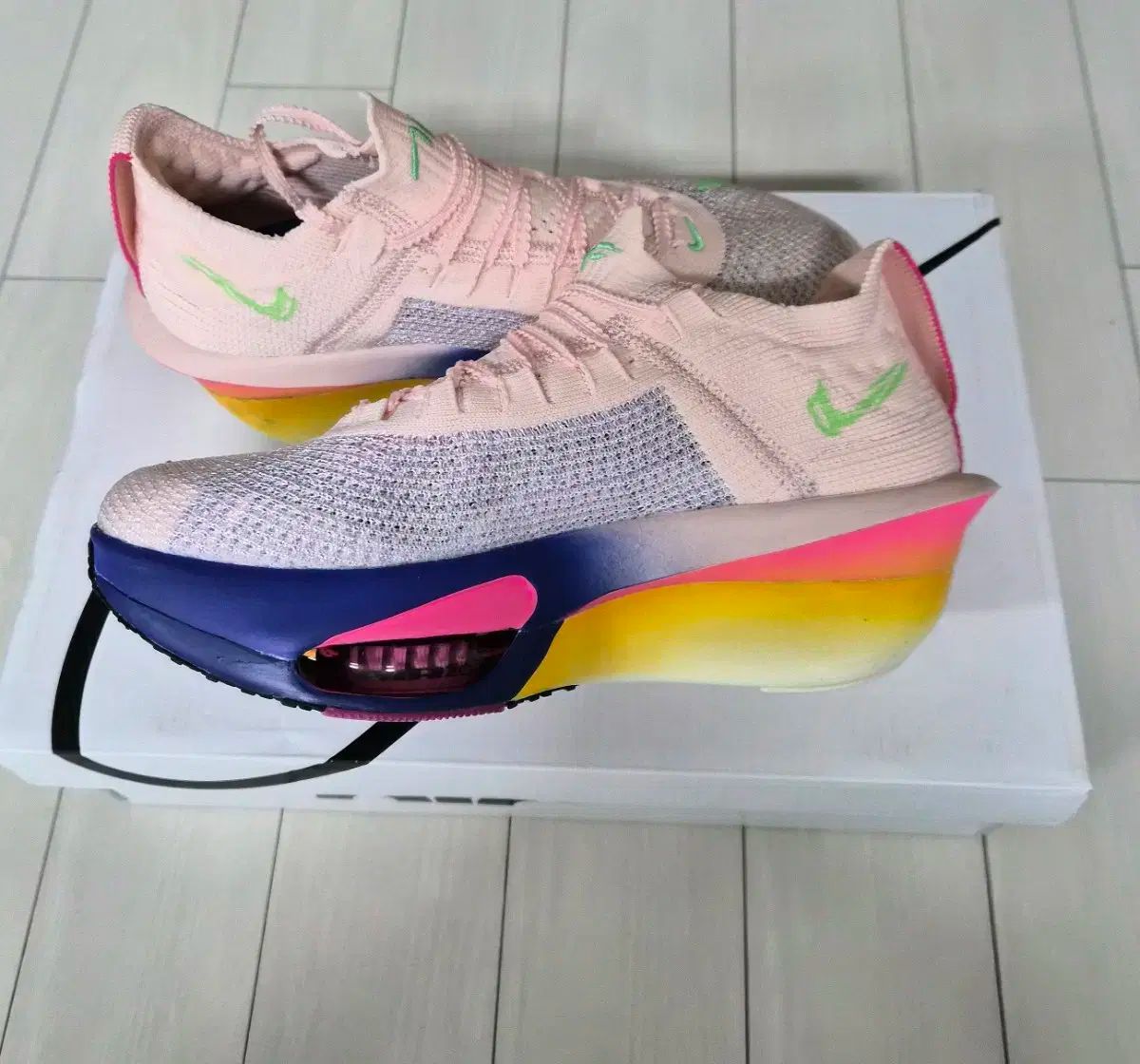 ナイキ アルファフライ ランニングシューズ