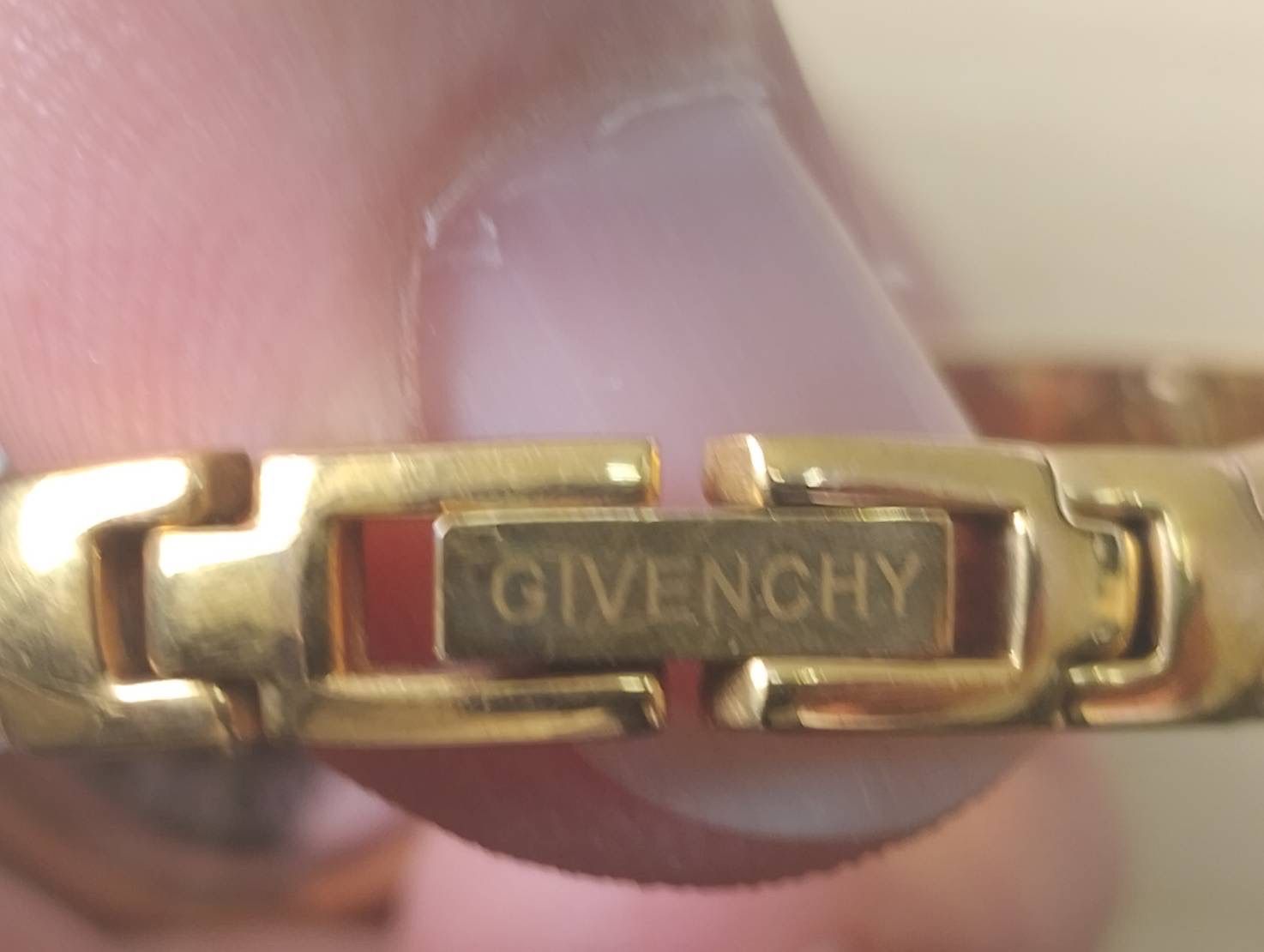 ジバンシー レディース 腕時計 クォーツ バングル ゴールド 電池交換