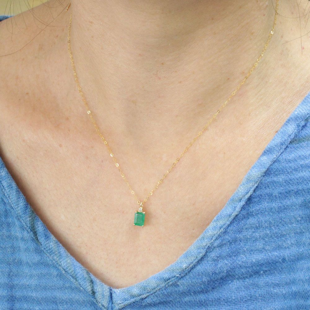 高品質！計3.85ct エメラルド ダイヤモンド K18 YG ピアス 鑑別書付  