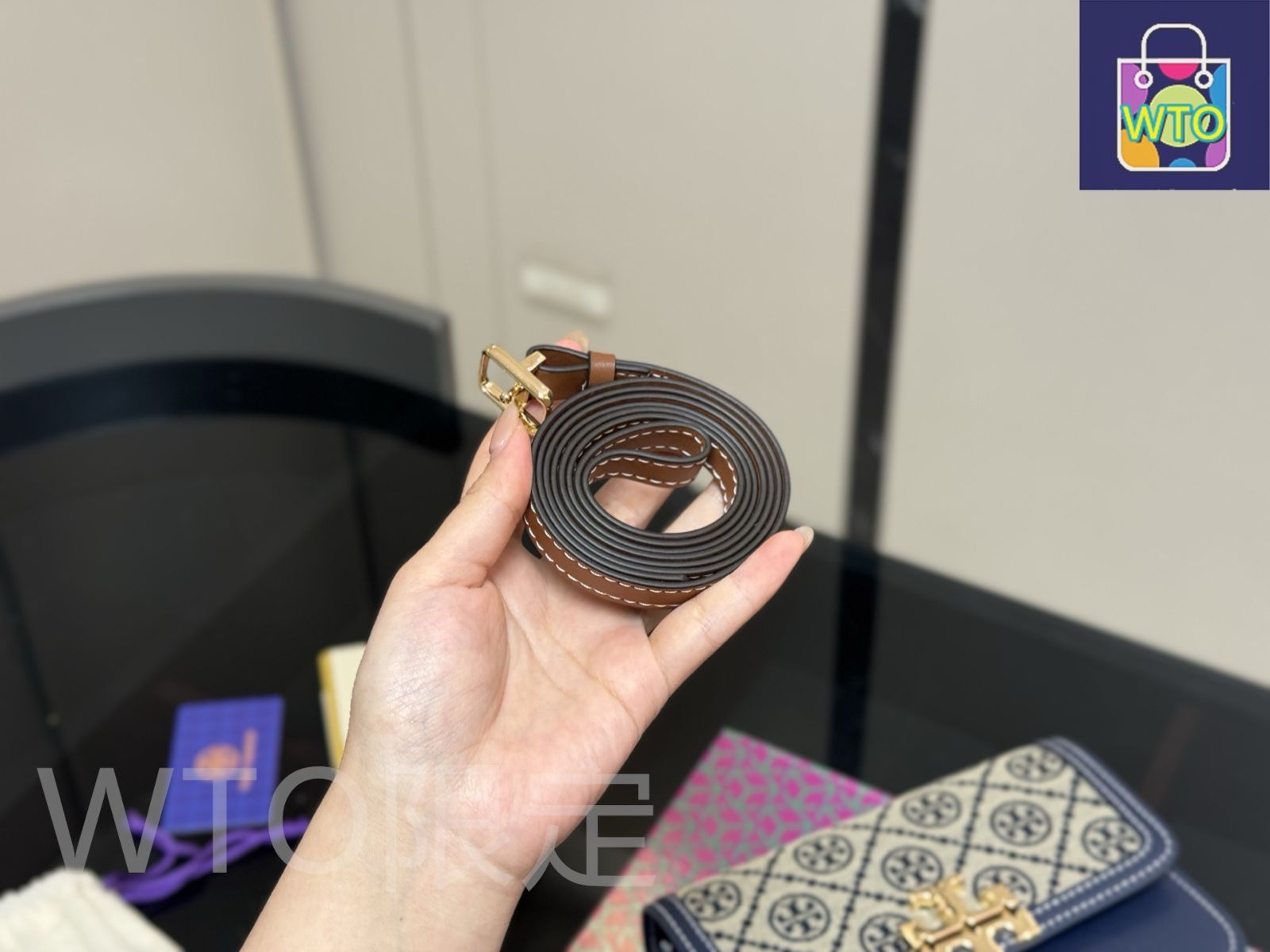 今日特価】Tory Burch トリーバーチ レトロ風で多用途に使える