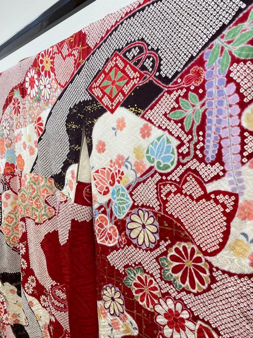 振袖 豪華 相良刺繍 金駒 金彩 紋意匠 染め鹿子 身丈156cm 撥水加工済