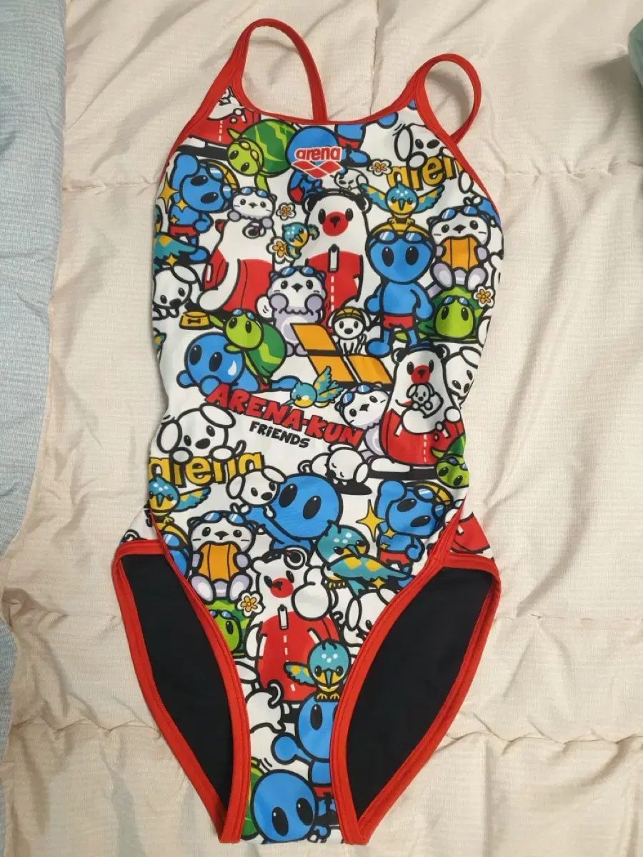 新品未使用品アダルadaluワンピース水着 新品未使用品アダル