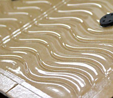 迅速発送 イーライフ 業務用ネズミ粘着シート ニューピタラットEL 100枚入 ねずみ粘着板 ネズミ捕り