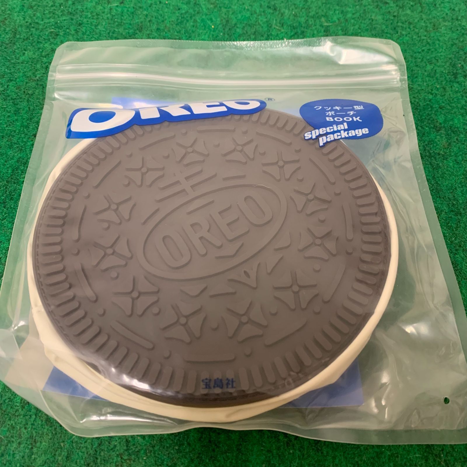 〇【未開封・未使用品】オレオ OREO クッキー型 ポーチ BOOK Special 
