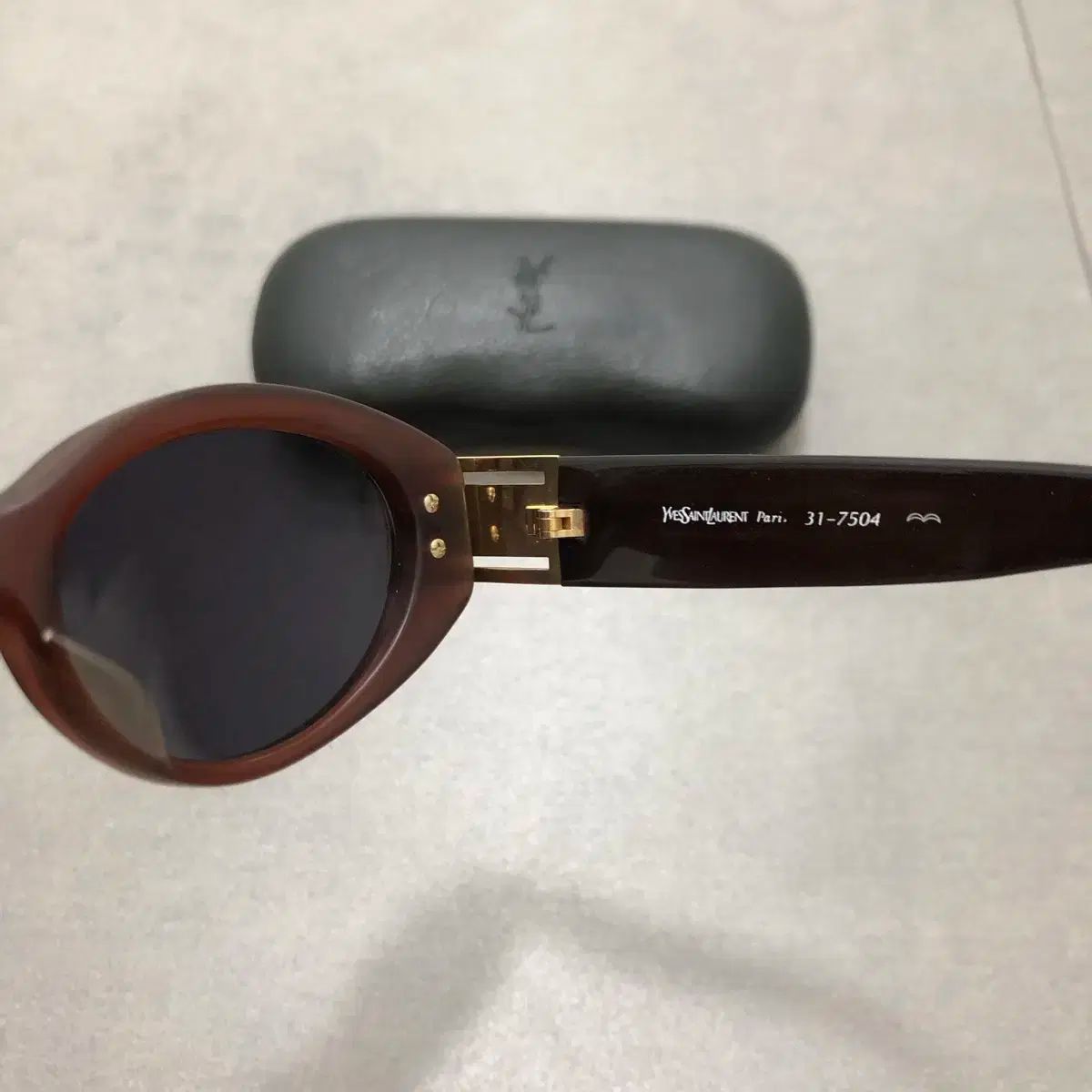 サンローラン ysl