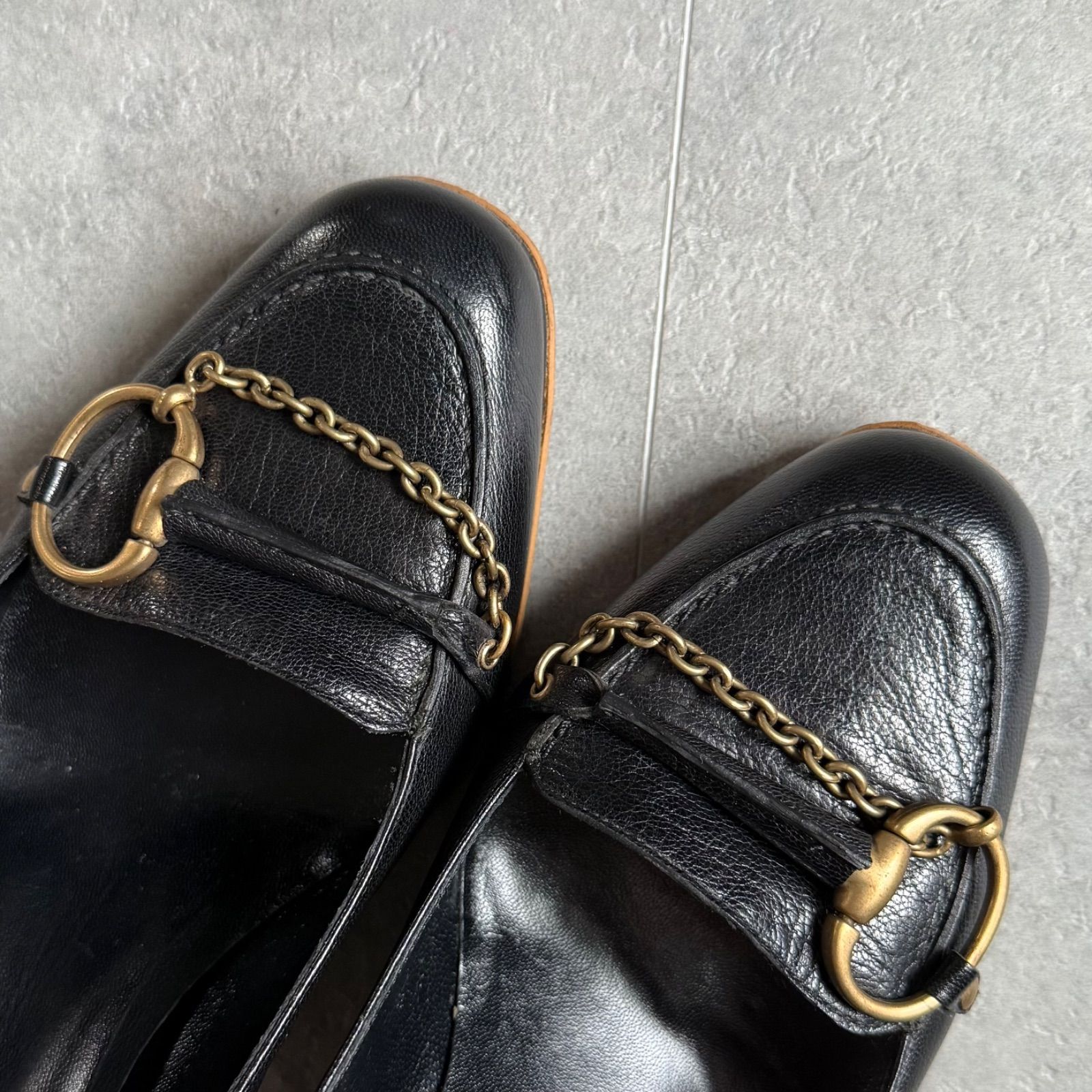 美品 GUCCI グッチ ホースビットパンプス レザー チェーン