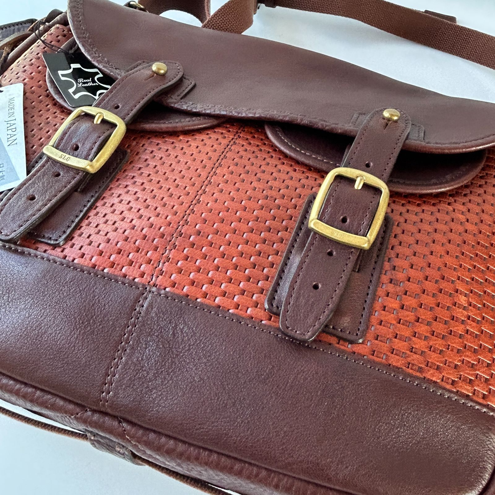 SILVER LAKE CLUB ショルダーバッグ A4 ビク タグ付（極美品）(SILVER