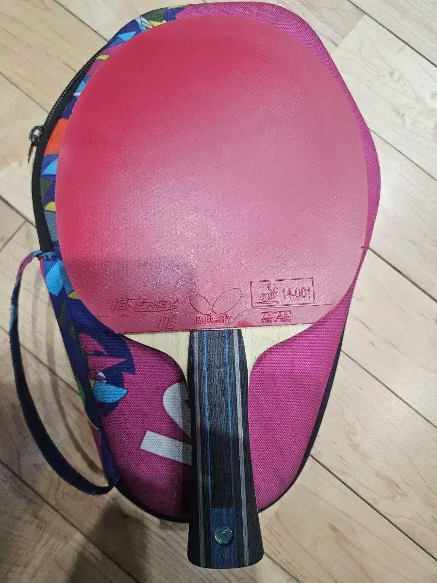 卓球ラケット ピンポンテーブル