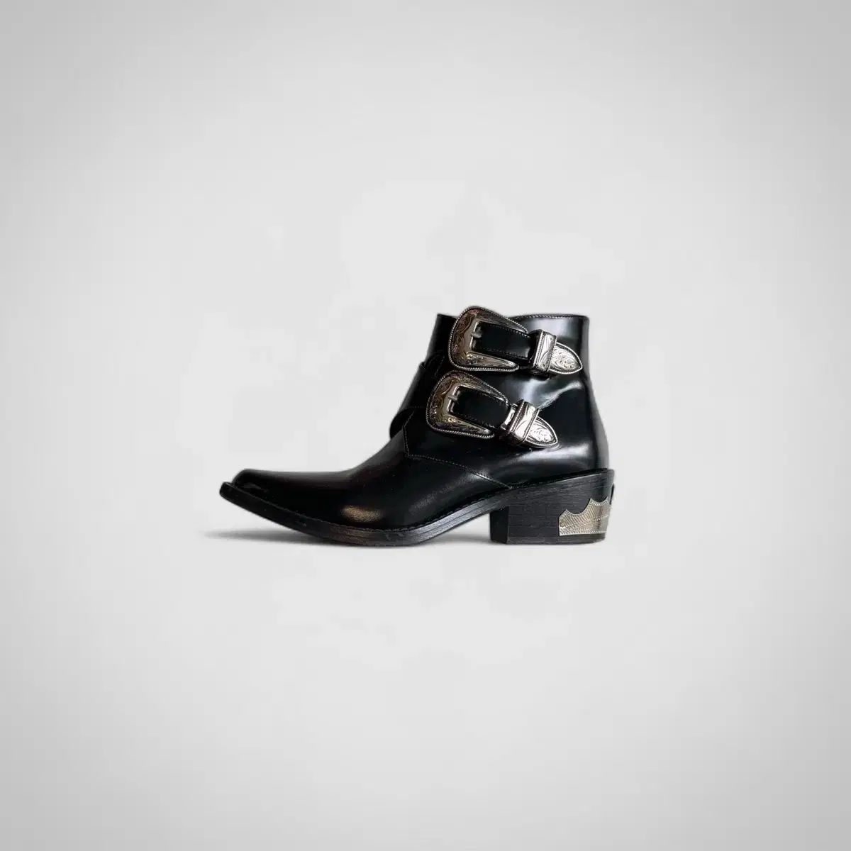 Toga shoes