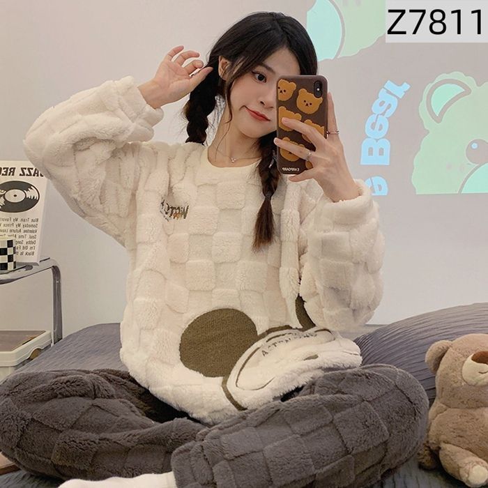 新品】ジェラートピケ いちご柄カップインフリルプルオーバー ロング