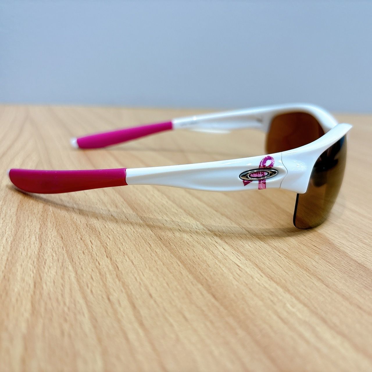 OAKLEY 24-176 女性 スポーツサングラス ピンクリボン コミット