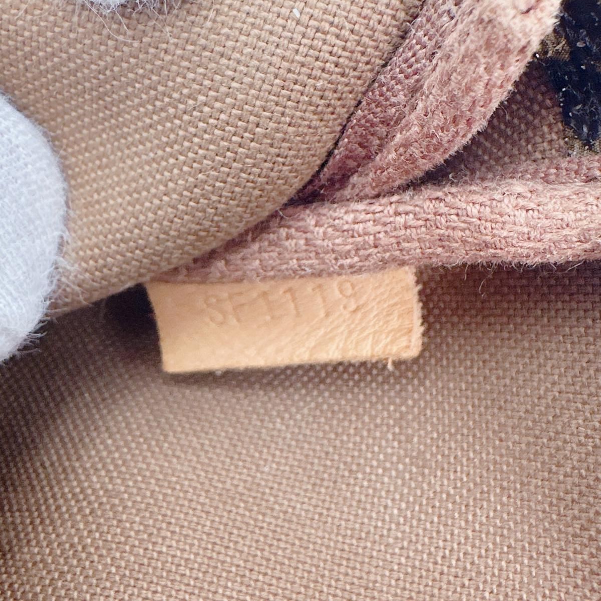 アクセソワール ポーチ