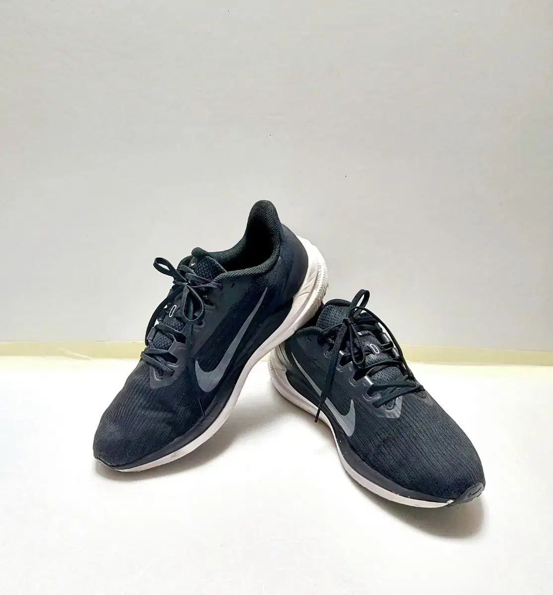 NIKE(ナイキ) スニーカー 300 /ビッグサイズ ランニングシューズ/トレーニングシューズ