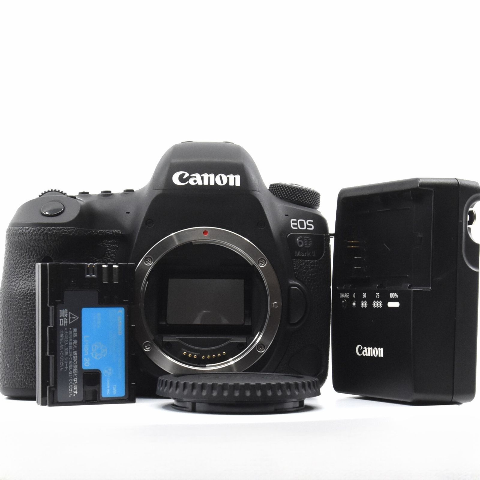 ＜ほぼ新品＞ Canon デジタル一 眼レフカメラ EOS 6D Mark II ボ ディ シャッター数12658枚！