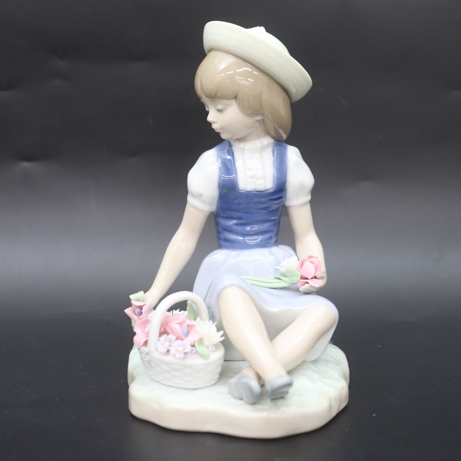 ネット特売中 e15456 即決 本物 LLADRO リヤドロ 花摘み 帽子 花 少女