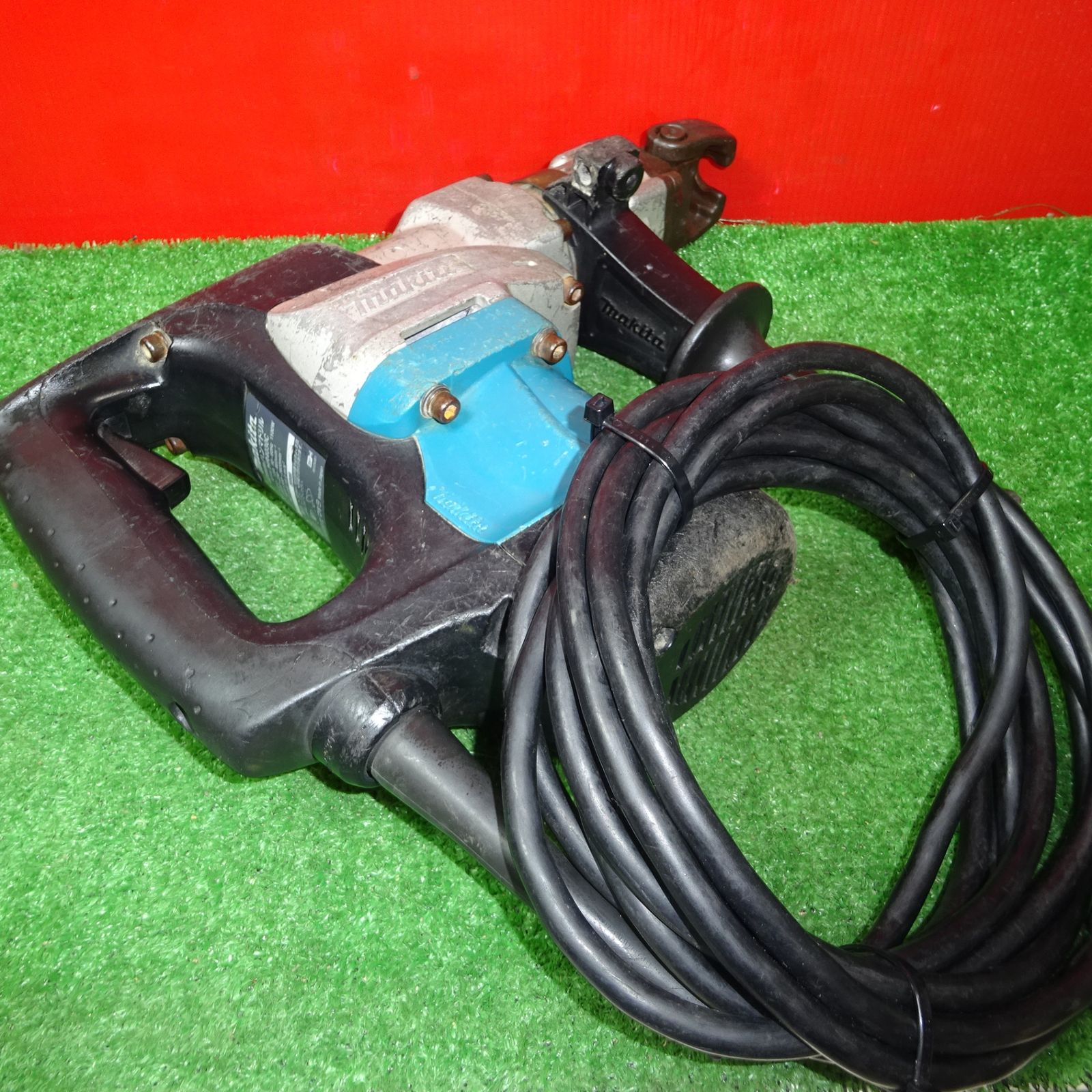 ☆マキタ(makita) ハンマドリル HR4030C【岩槻店】 - メルカリ ☆マキタ(makita) ハンマドリル HR4030C【岩槻店】 - メルカリ