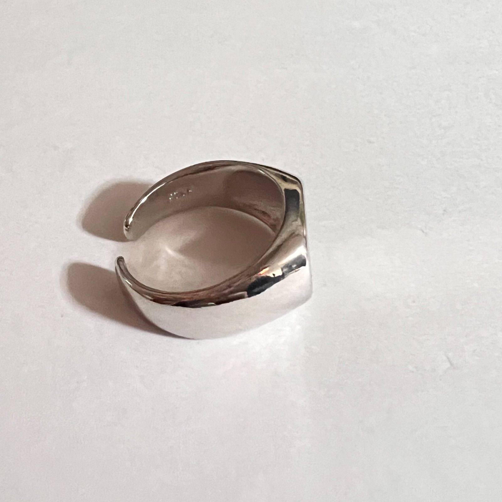 新品　未使用　指輪　時計　四角　フリーサイズ　銀　白　59