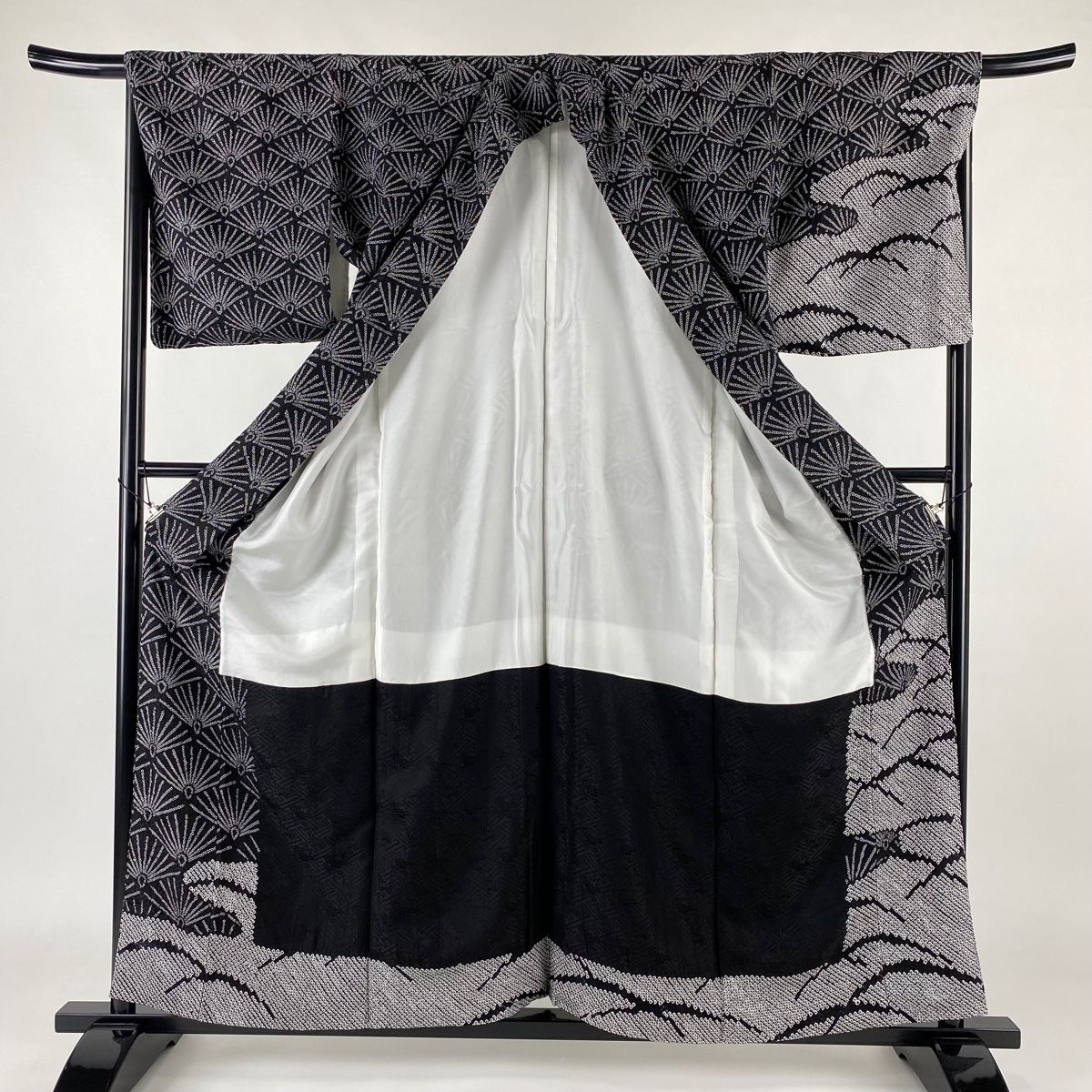 訪問着 美品 名品 草花 総絞り 金彩 黒 袷 身丈164cm 裄丈64cm