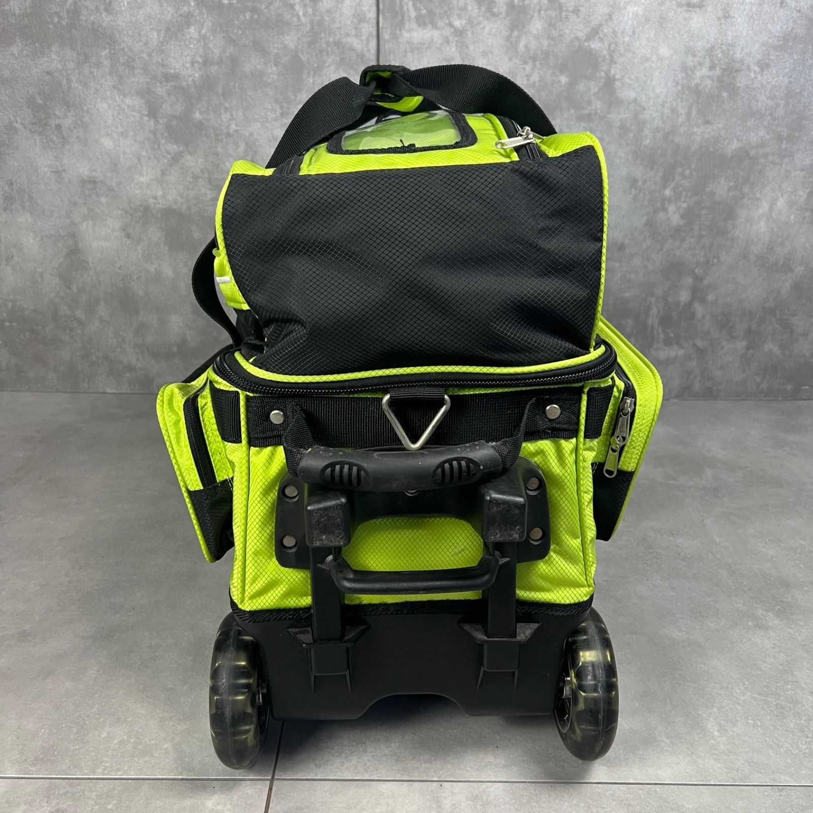 キャリーバッグ シューズ収納