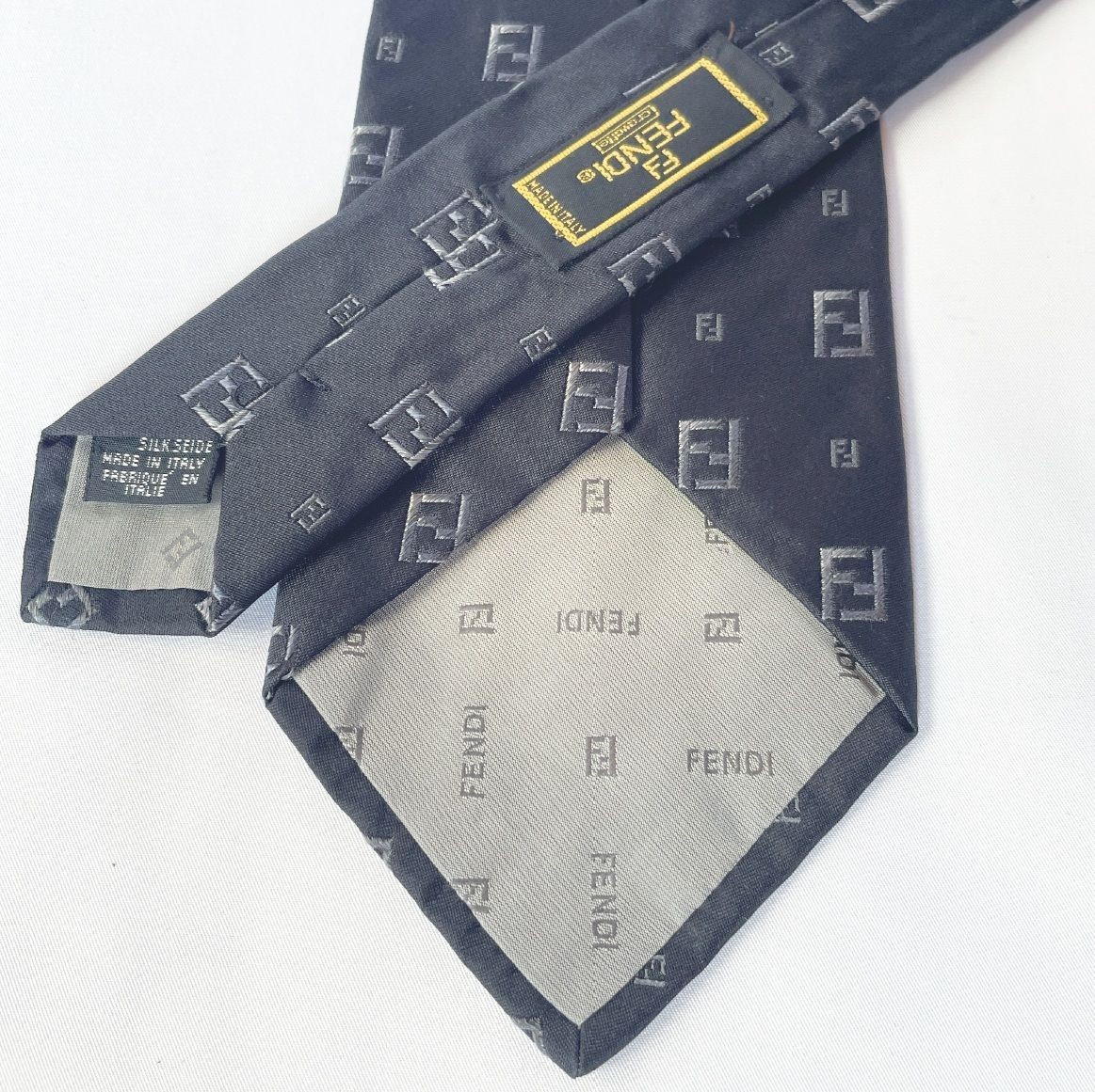 ✱FENDI