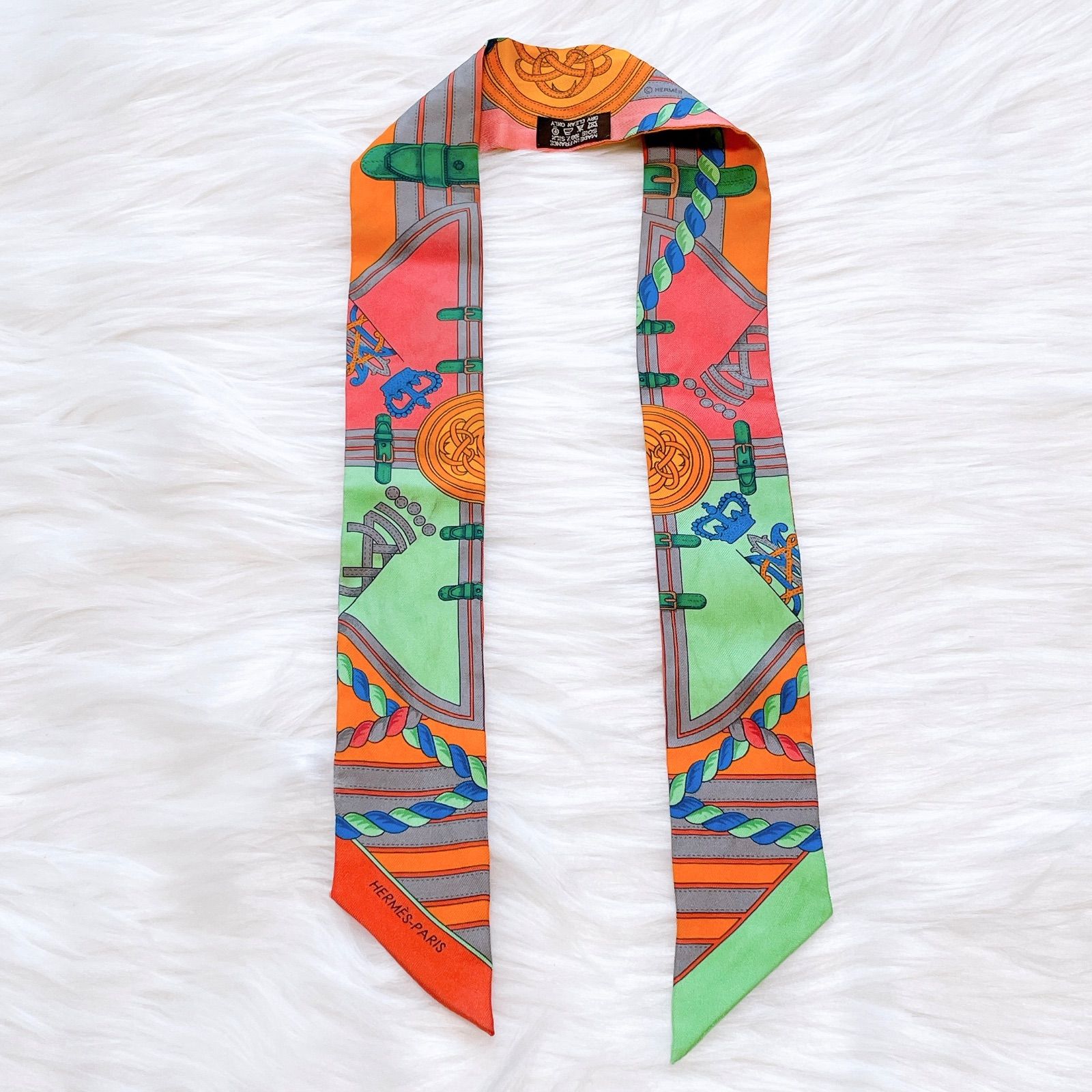 ⭐️希少⭐️HERMES ツイリー リボンスカーフ 馬の礼装 タグ オレンジ系 ⭐️希少⭐️HERMES ツイリー リボンスカーフ 馬の礼装 タグ