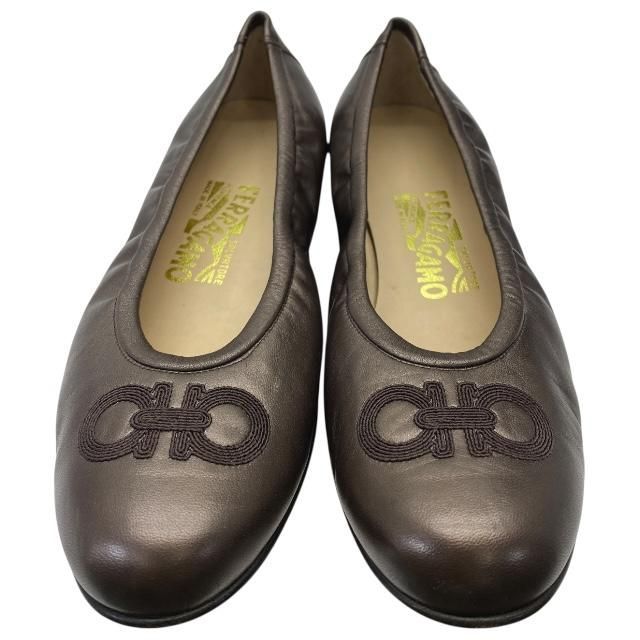 SalvatoreFerragamo レザーフラットシューズ 楽天市場】FERRAGAMO フェラガモ レディース フラットシューズ