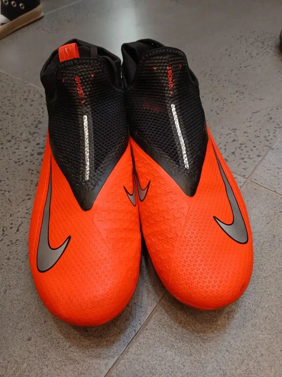 NIKE(ナイキ) ファントム 2 デブリナー サッカー 華