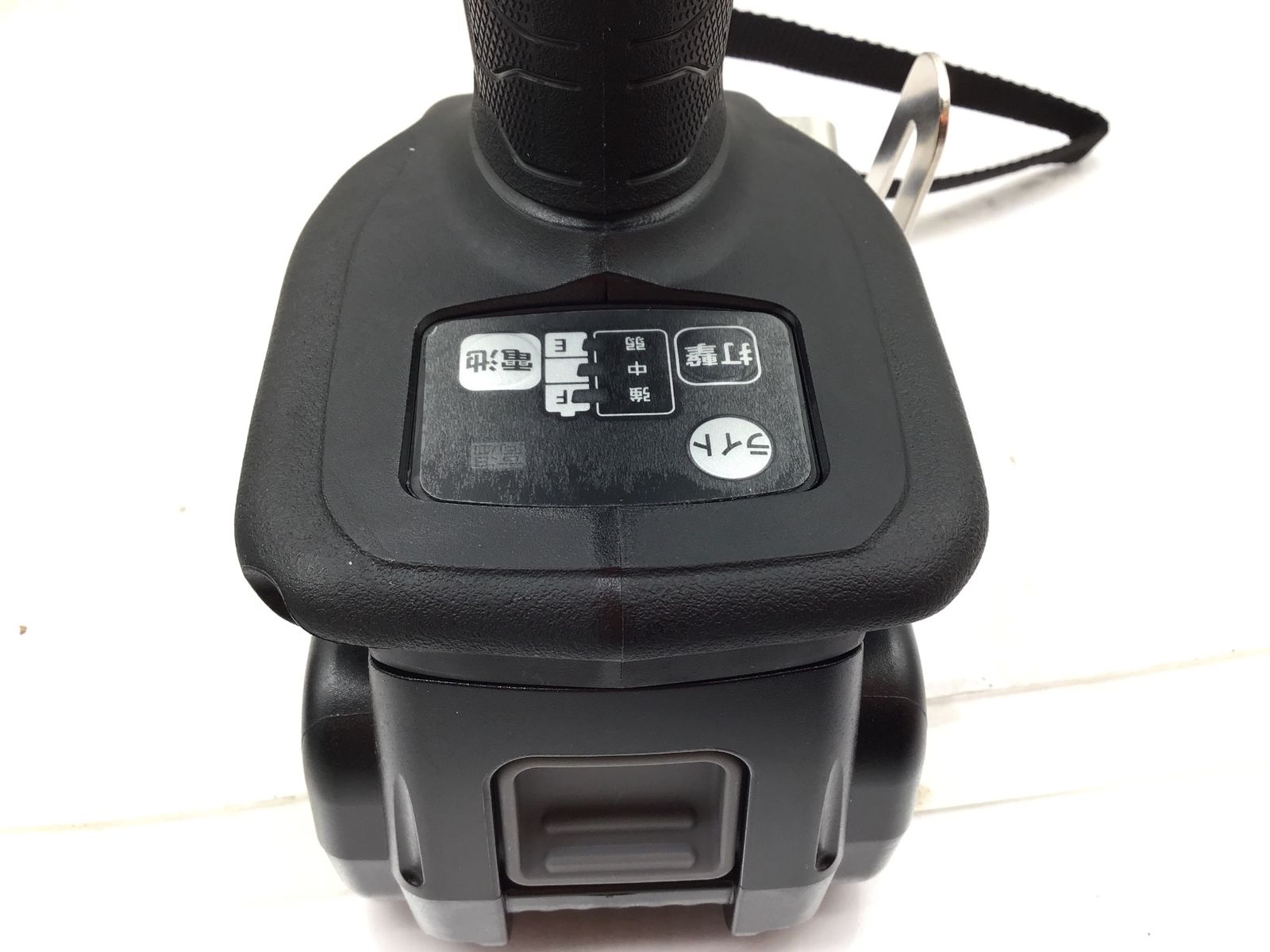 18v充電式インパクトレンチ EZ75A8LJ2G-B