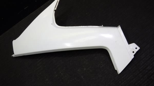 スズキ モレ FA14B サイドカウル右 割れなし S117-29