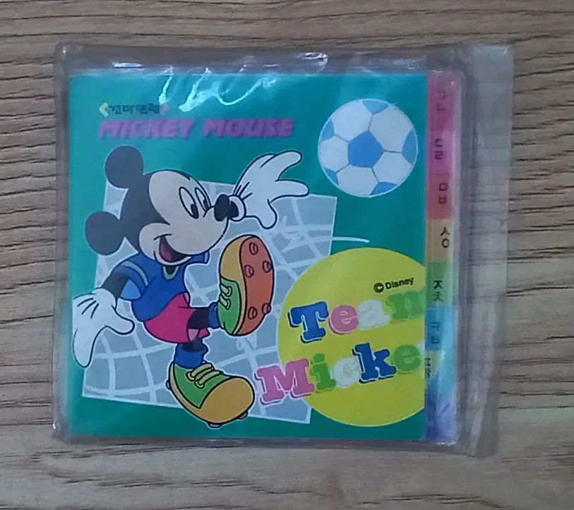 未開封 Disney（ディズニー） ミッキーマウス 電話番号 手帳 MICKEY MOUSE