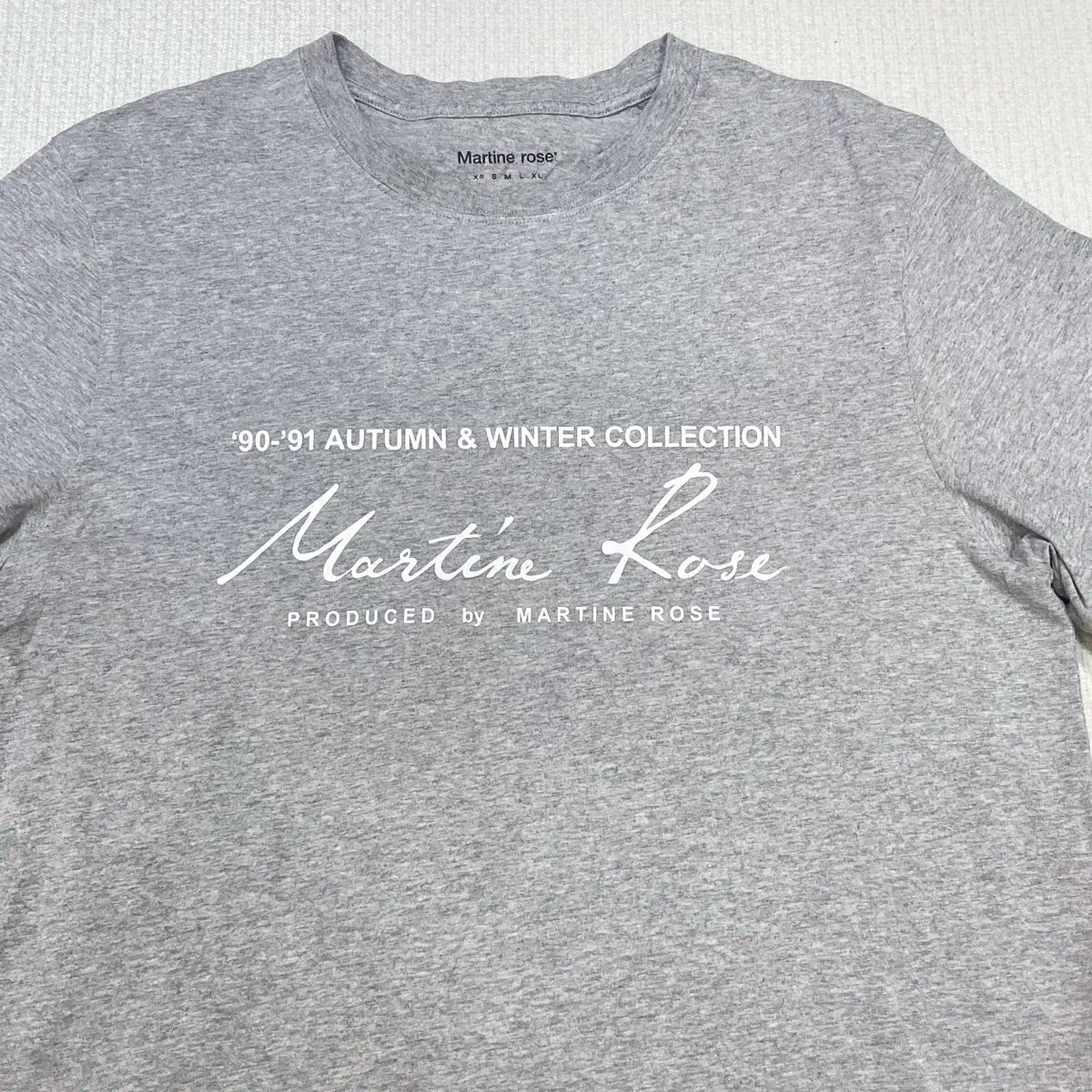 関税送料込【MARTINE ROSE】ロゴ入り 長袖 Tシャツ Martine rose(マーティン・ローズ) ロゴ Tシャツ - メルカリ