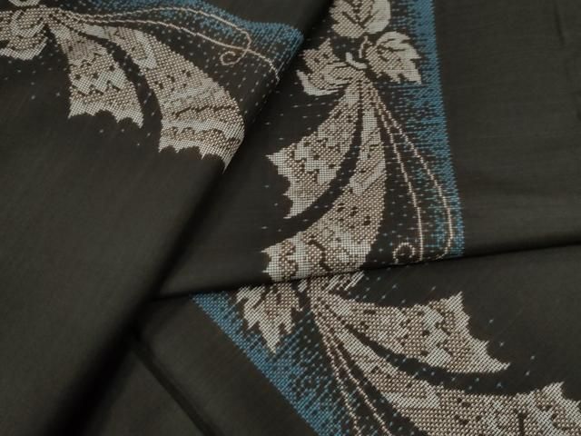 平和屋着物○本場大島紬 9マルキ 総絣 地空 色紙重ね舞蝶