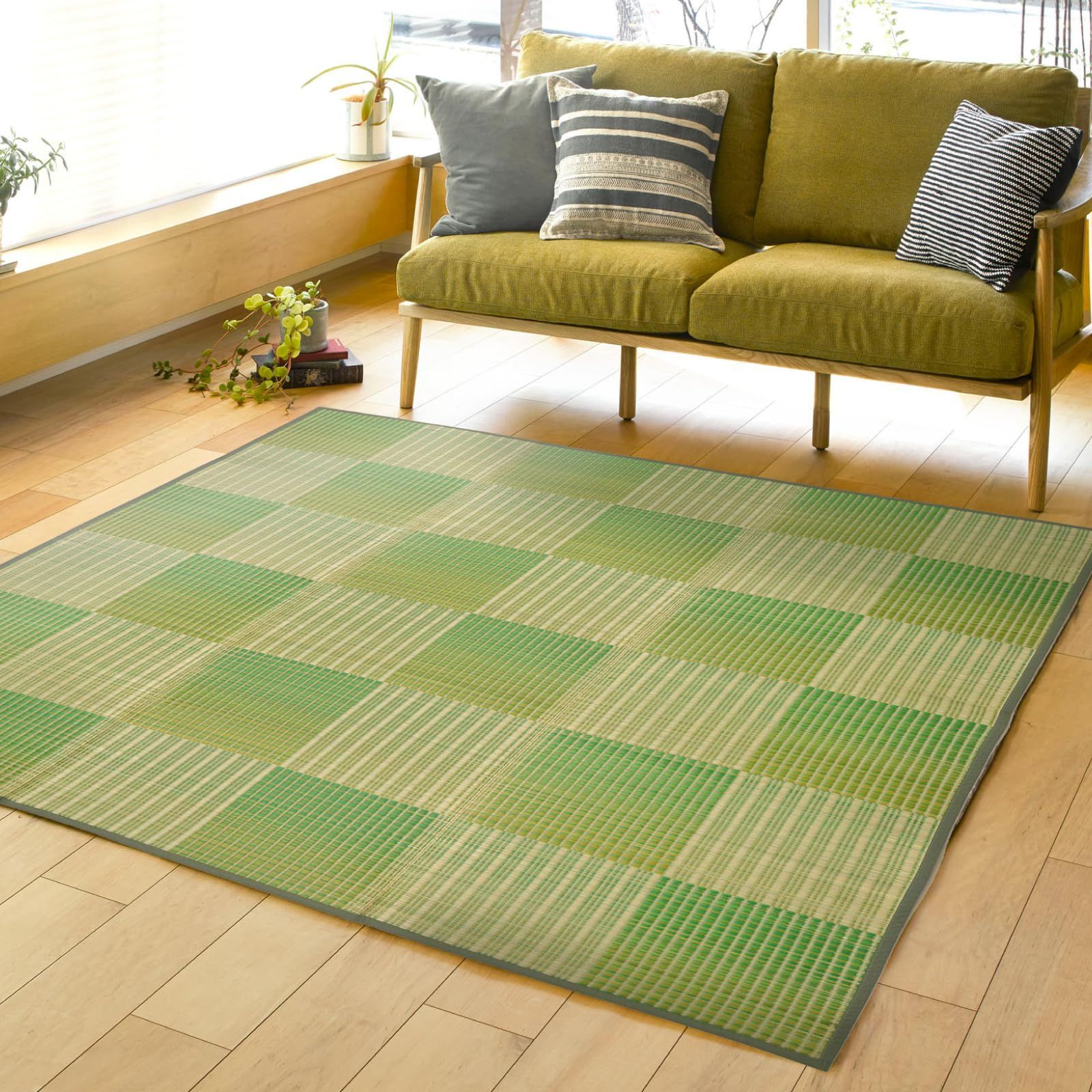 Color グリーン_Size 約180×240cm_Style ウレタン8mm 萩原 い草ラグ 裏貼り グリーン 約180×240cm クレパス ふっくら 厚手 折りたためる コンパクト収納 抗カビ