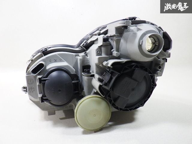 メルセデス・ベンツ W203 Cクラス 右側ヘッドライト A 203 820 08 61