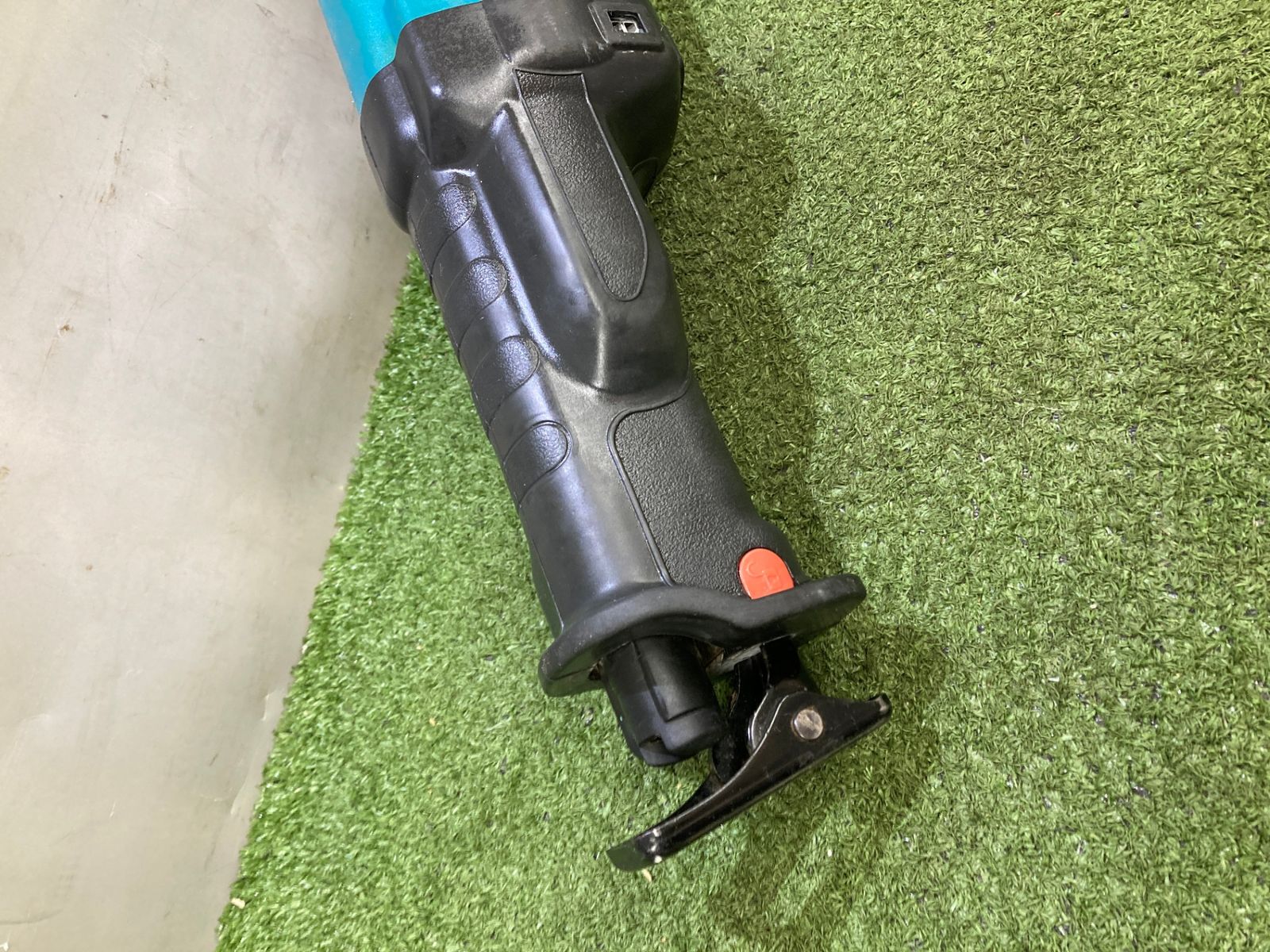 JR3050T
