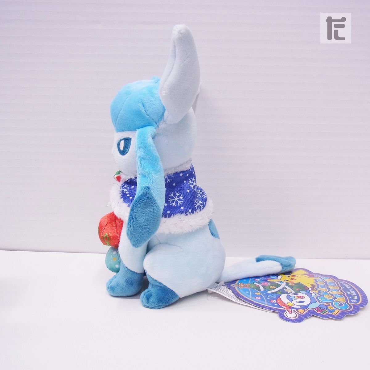 ポケモンセンター グレイシア ぬいぐるみ ポケドール 2009 紙タグ付き ポケモンセンター グレイシア ぬいぐるみ Pokemon Christmas in