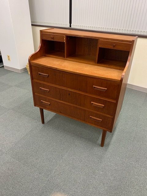 北欧ヴィンテージ ライティングチェスト