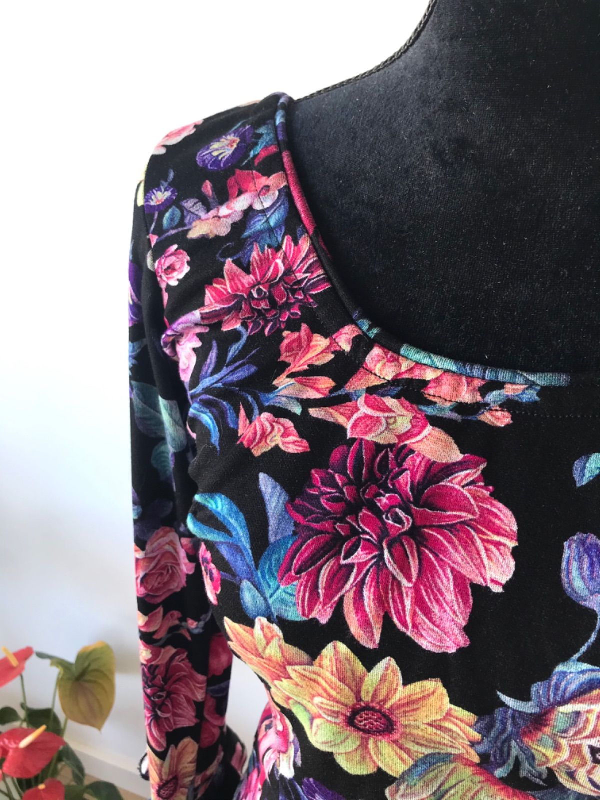 フラメンコ デザイナーズ フェミニンマルチカラー花柄 ブラウス Lサイズ