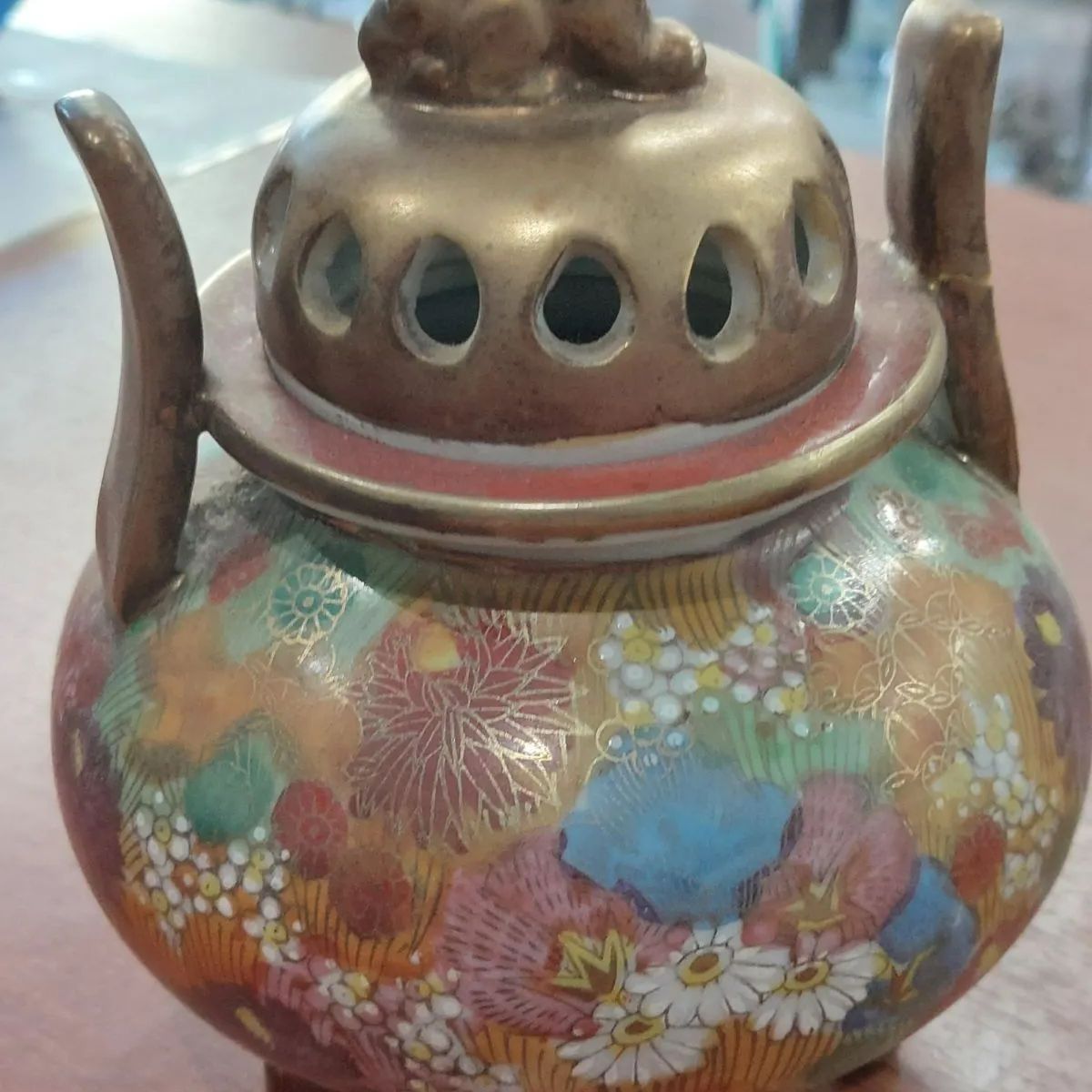 九谷焼 春洋窯 金彩 花詰 香炉