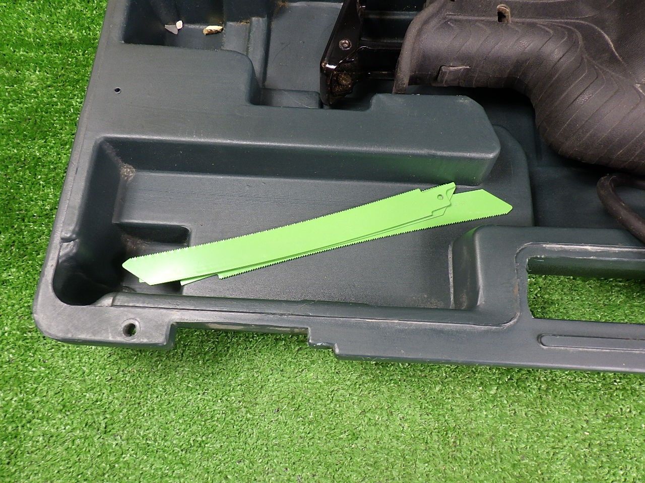 解体作業にも 日立工機 130mm セーバソー CR13V2 コード式 ケース付 切断 電動工具 レシプロソー セーバーソー 品 AGENCIAYEAS_COM_BR