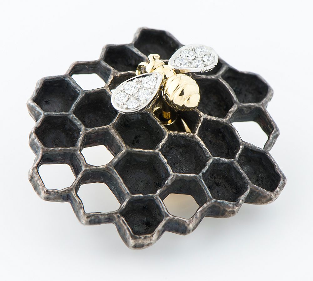 ギメル 蜂モチーフ BUMBLE BEE ダイヤモンド 計0.094 ブローチ - メルカリ