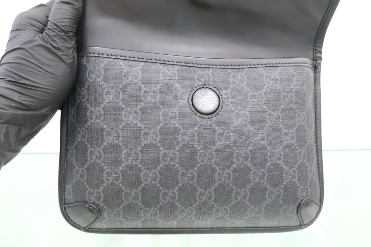 ショルダーバッグ