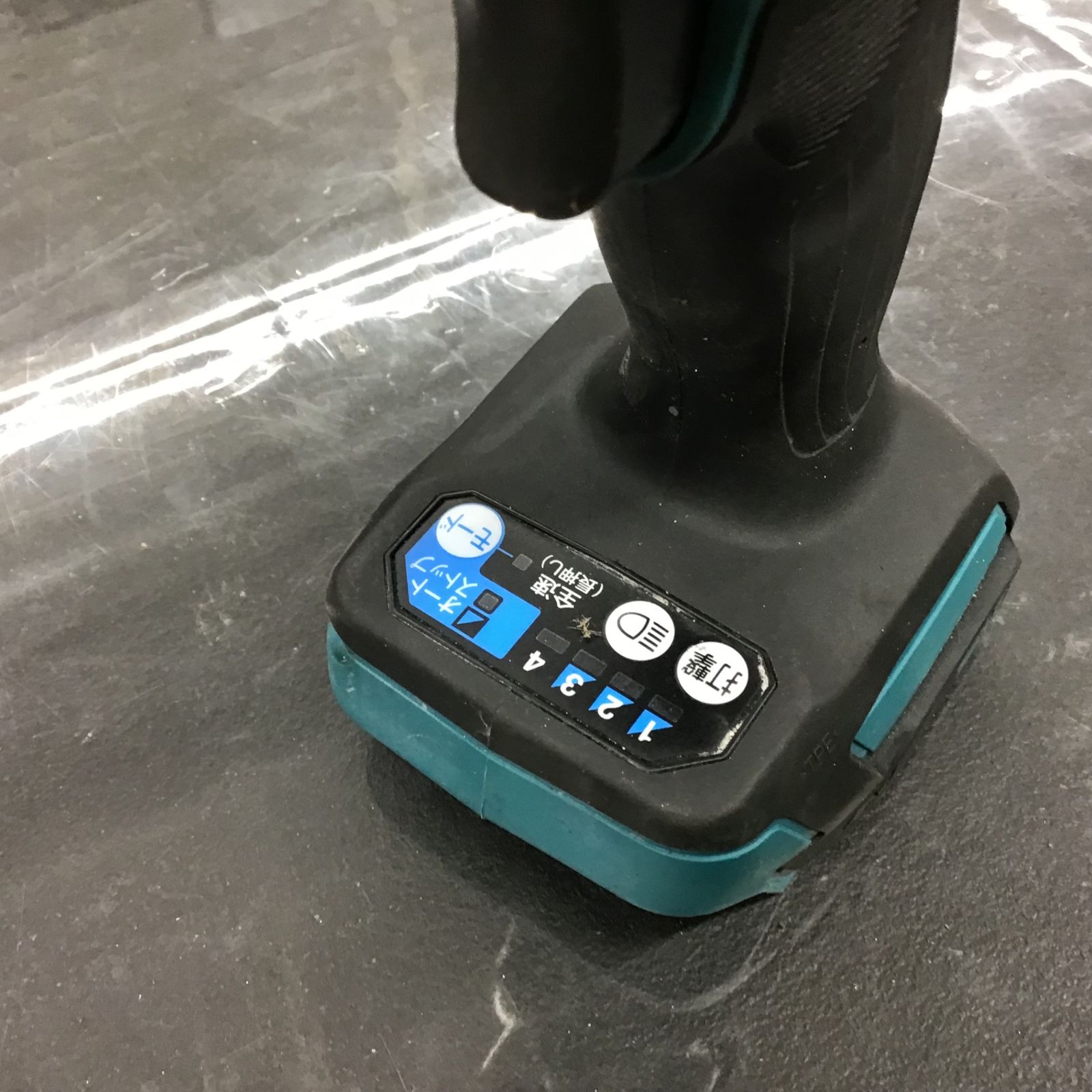 makita コードレスインパクトレンチ